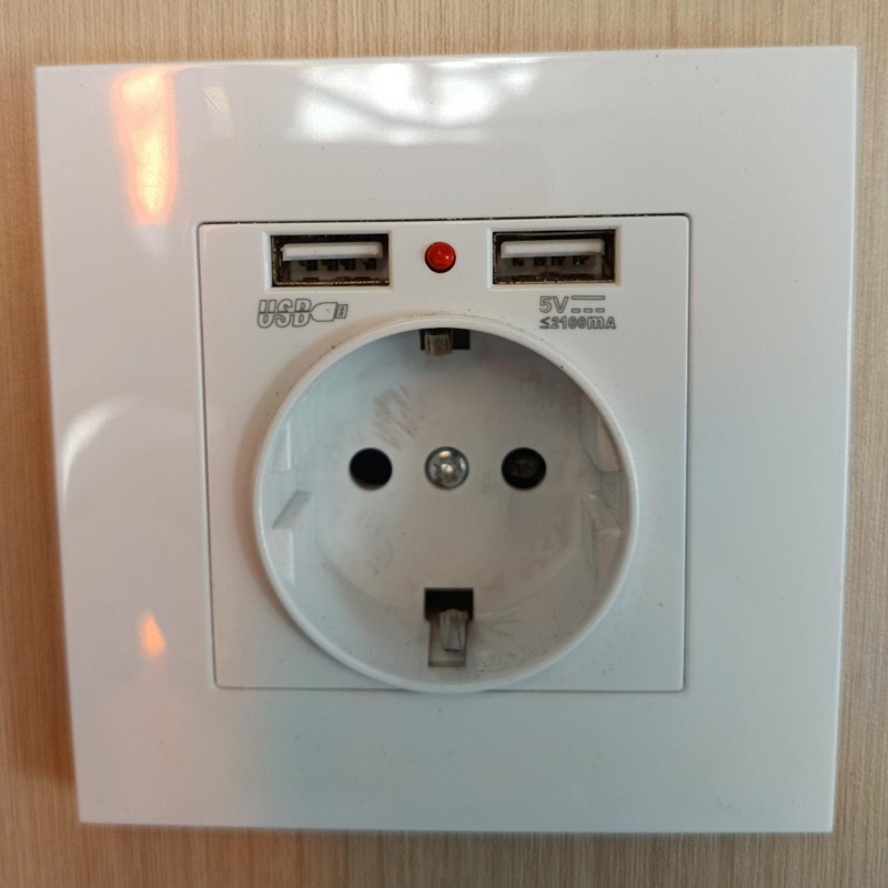 Κοντέινερ Οικίσκος με WC, Shower & Κουζινάκι (12m x 2.5)